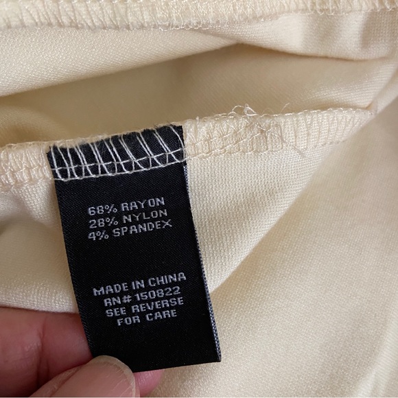 Zoe+Phoebe Cream elastic waist pants - Petite Large - NWOT - Picture 7 of 12